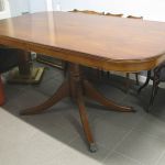 582 8261 DINING TABLE